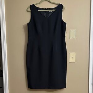 Elegant Navy Sleeveless Dress